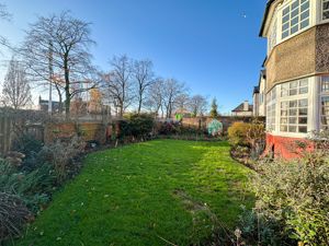 Photo 40- click for photo gallery